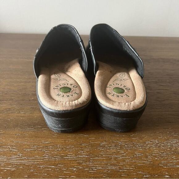 Earth Origins Woman’s Ginger Black Leather Comfort Clogs- Size 8M - Picture 4 of 8